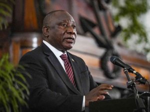 Güney Afrika Devlet Başkanı Ramaphosa, Covid-19’a Yakalandı