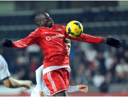 Demba Ba'nın Kariyerinde Bılıc Farkı