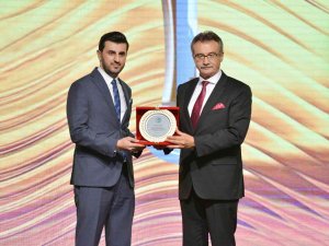 Acarsan Holding Ekonomi Zirvesinden Ödülle Döndü