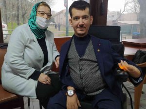 Yüz Bin Kas Hastası Şartlarının İyileştirilmesini İstiyor