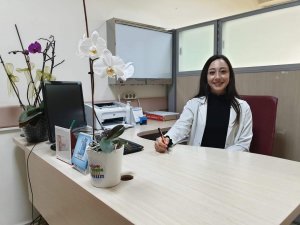 Çiçeği Burnunda Dahiliye Uzmanı Cansu Arıca Göreve Başladı
