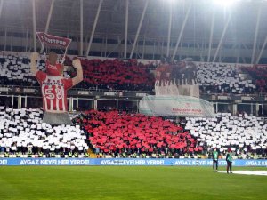 Sivasspor Taraftarından Muhteşem Koreografi!