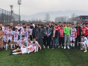 Gençler Futbolda Şampiyon Düzce Spor Lisesi Oldu