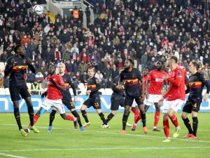 Sivasspor, Galatasaray’ı 935 Gün Sonra Yendi!