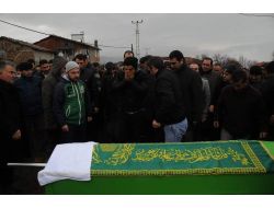 Uğur Boral'ın Babasının Cenazesi Toprağa Verildi