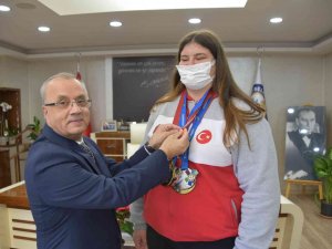 Başkan Kayda, Milli Judocuyu Ödüllendirdi