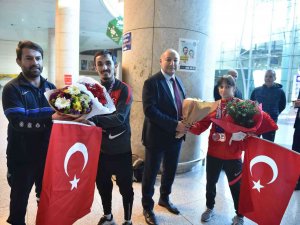 Büyükşehir Spor Kulüpleri Başarıya Doymuyor