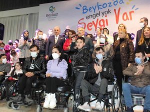 Safiye Soyman Ve Faik Öztürk Beykozlu Engelli Bireylerle Buluştu
