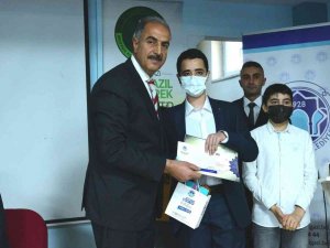 Dereceye Giren Öğrenciler Ödülleri Kaptı