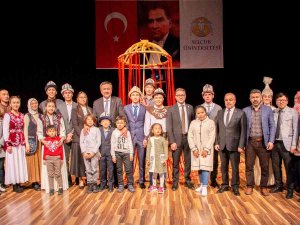 Selçuk Üniversitesinde “Kırgızistan Ve Cengiz Aytmatov” Programı Düzenlendi