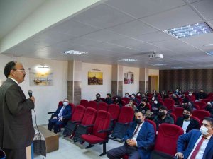 Rektör Beydemir, Lise Öğrencileriyle Akademik Deneyimlerini Paylaştı