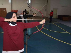 Geleneksel Türk Okçuluğuna Gençlerden Yoğun İlgi