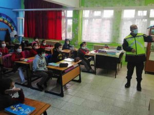 Jandarmadan Okul Servis Araçlarına Denetim