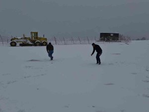 Karabük’te Kar Yağışı Yüzünü Yeniden Gösterdi