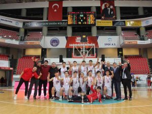 Erciyes Koleji’nin Gençleri Şampiyon Oldu