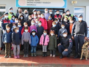 Öğrencilere Okul Yolunda Nelere Dikkat Etmeleri Gerektiği Anlatıldı