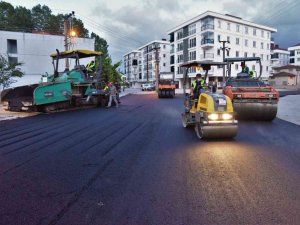 Altınordu’da Asfalt Çalışmaları Sürüyor