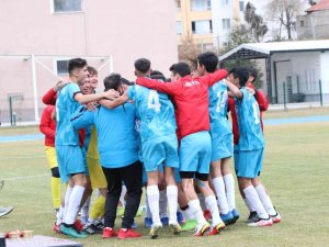 Şampiyon Fevziye Memduh Güpgüpoğlu Spor Lisesi