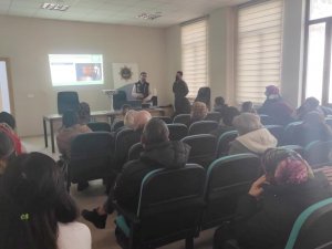 Marmara’da “En İ̇yi Narkotik Polisi Anne” Semineri Verildi