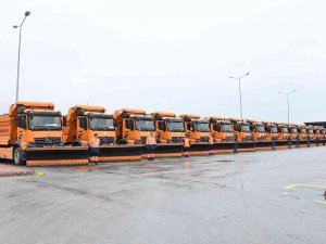 Konya Büyükşehir Kar Ve Buzlanmaya Karşı 31 İlçede Görev Başında