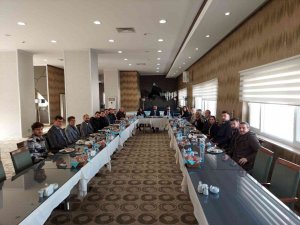 Bayburt Üniversitesi Üst Yönetimi Engelli Öğrenci Temsilcileriyle Bir Araya Geldi