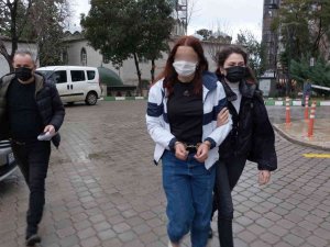 Araçlarında Ve Evlerinde Uyuşturucuyla Yakalandılar