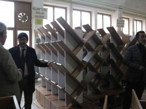 Öğrencilerin Hazırladığı Masa Ve Sıralar İhtiyacı Olan Okullara Gönderiliyor