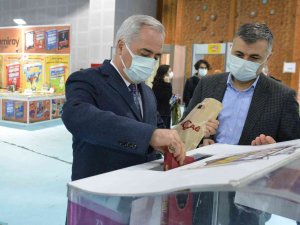 Vali Seymenoğlu: “5. Kitap Fuarı İçin Yayınevleri Ve Vatandaşlardan Çok Olumlu Geri Dönüşler Alıyoruz”