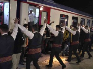 Turistik Doğu Ekspresi Aylar Sonra Yeniden Erzurum’da