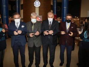 Adü’de ’Çizgimiz Mehmet Akif Ersoy Sergisi’ Açıldı