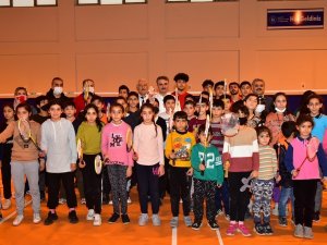 Melekbaba Gençlik Merkezi’nde Faaliyetler Yoğun