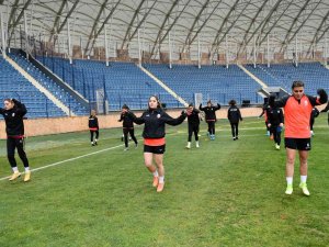 Abb Fomget Kadın Futbol Takımı Yeni Sezonda İddialı
