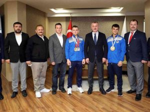 Spor Camiası, Başkan Büyükakın’ı Ziyaret Etti