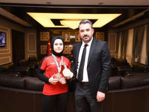 Pursaklar’dan Dünya Şampiyonluğuna