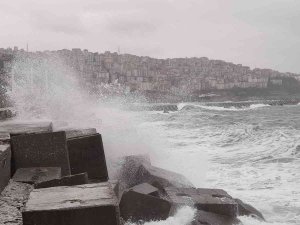Batı Karadeniz’de Kuvvetli Rüzgar