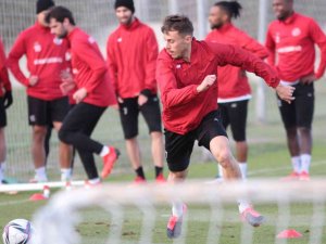 Ft Antalyaspor İle İ̇h Konyaspor 47.randevuda