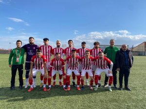 Bilecikspor, Karaköyspor Deplasmanında Rahat Kazandı