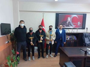 Okul Sporlarında İ̇hsaniye Anadolu Lisesi’nin Büyük Başarısı