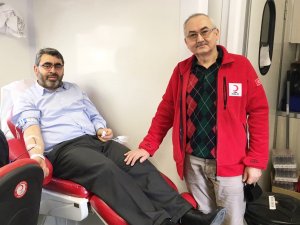 Gönüllüler Kan Bağışına Koştu