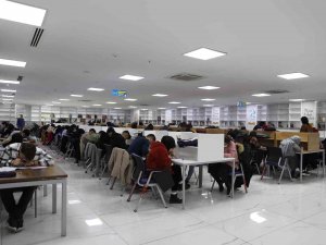 Gençler Geleceğe Hazırlanıyor