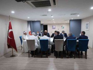 Diyanet İ̇şleri Başkanı Erbaş, Gürcistan Müftüleriyle Bir Araya Geldi