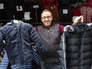 Geciken Kış Kapıya Dayandı, Mont Satışlarını Patladı