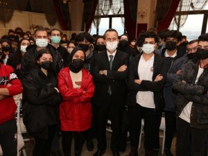 Görgün, Derince’de Gençlerle Buluştu