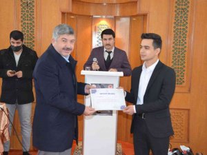 Gediz’de "Genç Hatipler Minberde Hutbe Okuma Yarışması"