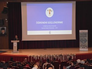 Öğretmenlere "Öğreneni Güçlendirme" Konulu Konferans Verildi
