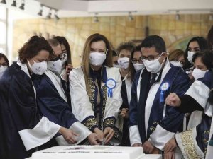 Deü, Araştırma Üniversitesi Başarısını Mensuplarıyla Paylaştı