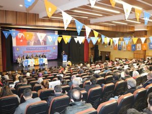 Ak Parti Kayapınar İlçe Danışma Meclisi Toplantısını Gerçekleştirdi