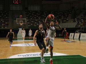 Türkiye Basketbol Ligi: Kocaeli Bşb Kağıtspor:73 - Konyaspor Basketbol: 82
