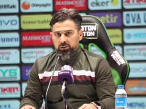 İ̇lhan Palut: “Berabere Bitecek Bir Maç Beni Üzerdi”