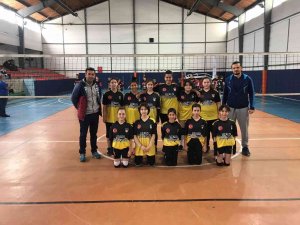 Çaycumaspor Mini Kızlar İlk Oyununda Rakibini Ezdi Geçti